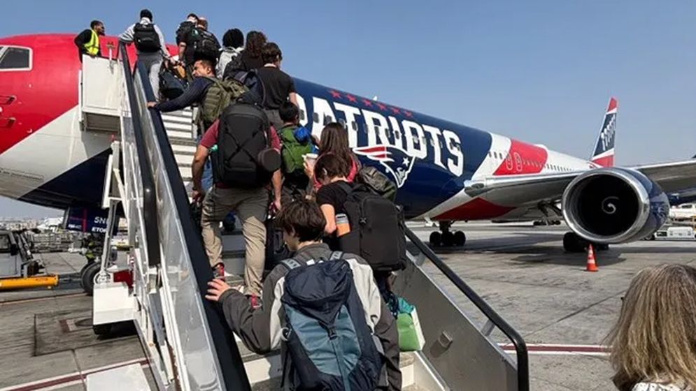 মধ্যপ্রাচ্য ছেড়েছেন ৪৩ হাজারের বেশি মার্কিন নাগরিক, আহত ১৫০ সেনা