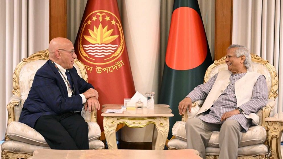 মিয়ানমার পরিস্থিতি নিয়ে জাতিসংঘ দূতের সঙ্গে প্রধান উপদেষ্টার বৈঠক