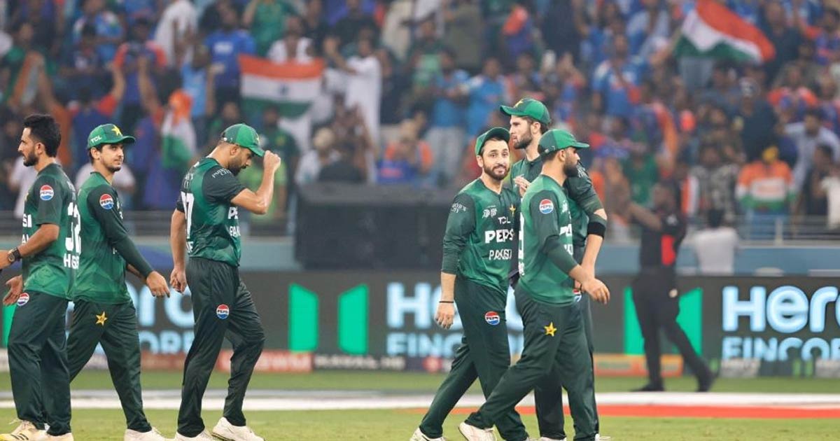 এশিয়া কাপের পর নিজ খেলোয়াড়দের বড় ‘শাস্তি’ দিল পাকিস্তান