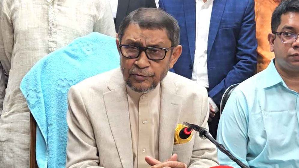 আদ্-দ্বীন  হাসপাতালে পরিবেশগত কারণেই শিশুদের মৃত্যু হয়ে থাকতে পারে : স্বাস্থ্যমন্ত্রী