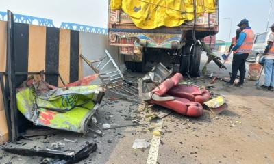 মাদারীপুরে বাস-ট্রাক সংঘর্ষে নিহত ৩, আহত ১০