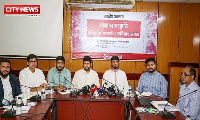গণঅভ্যুত্থানে রাজনৈতিক ফ্যাসিবাদ গেলেও সামাজিক ফ্যাসিবাদ রয়ে গেছে: মাহফুজ