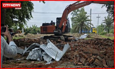 ফরিদপুরে সওজের ৬ কোটি টাকার জমি উদ্ধার: অবৈধ মার্কেট উচ্ছেদ