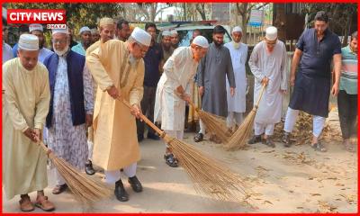 ঝাড়ু হাতে হাসপাতাল প্রাঙ্গণ পরিচ্ছন্নতা কার্যক্রমে অংশ নিলেন এমপি গফুর