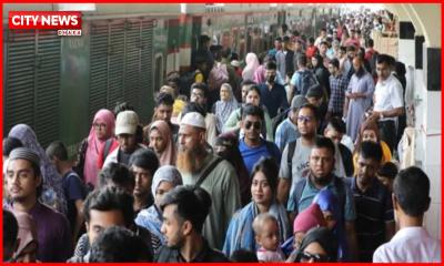 ট্রেনে ঈদ যাত্রা শুরু, স্টেশনে যাত্রীদের উপচেপড়া ভিড়