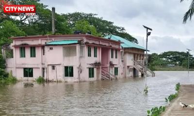 গভীর নিম্নচাপের প্রভাবে উপকূল প্লাবিত, জনজীবন বিপর্যস্ত