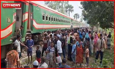 সান্তাহারে নীলসাগর ট্রেনের ৯টি বগি লাইনচ্যুত, বহু হতাহতের শঙ্কা