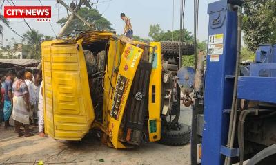 পাবনায় সড়ক দুর্ঘটনায় ২ শিশু শিক্ষার্থীসহ নিহত ৩