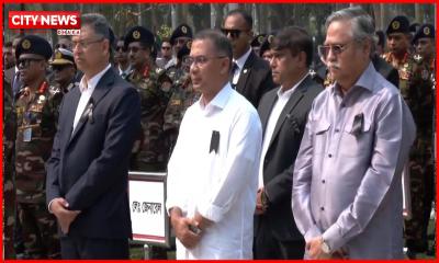 পিলখানা হত্যাকাণ্ডে শহিদদের প্রতি রাষ্ট্রপতি ও প্রধানমন্ত্রীর শ্রদ্ধা