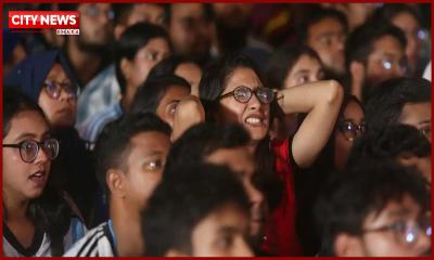 কানায় কানায় পূর্ণ মুহসীন হল মাঠ, ফুটবল জ্বরে কাঁপছে ঢাবি