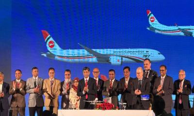 বোয়িংয়ের ১৪ উড়োজাহাজ কিনতে চুক্তি করল বিমান