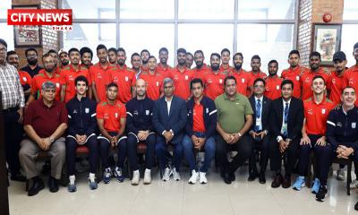 নেপাল থেকে বিশেষ বিমানে দেশে ফিরলেন ফুটবলাররা