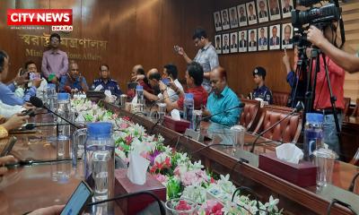 ফরিদপুরে সড়ক অবরোধকারীরা বিকেলের মধ্যে না সরলে ব্যবস্থা: স্বরাষ্ট্র উপদেষ্টা