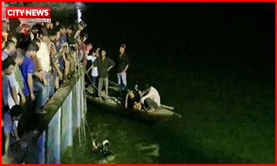 পন্টুন থেকে পদ্মায় তলিয়ে গেছে বাস, ২ জনের লাশ উদ্ধার