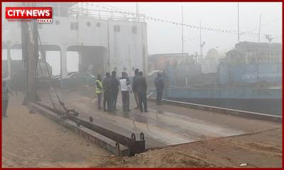 ঘন কুয়াশায় রাত থেকে দুই নৌপথে ফেরি চলাচল বন্ধ