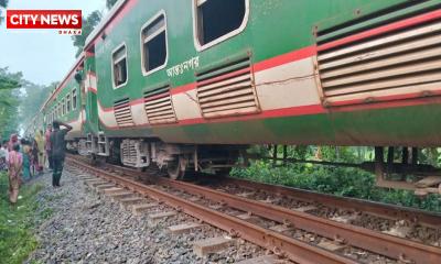 জয়পুরহাটে সাড়ে ৫ ঘণ্টা পর ট্রেন চলাচল স্বাভাবিক