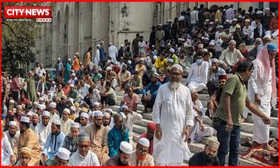 রমজানের প্রথম জুমায় বায়তুল মোকাররমে মুসল্লিদের ঢল