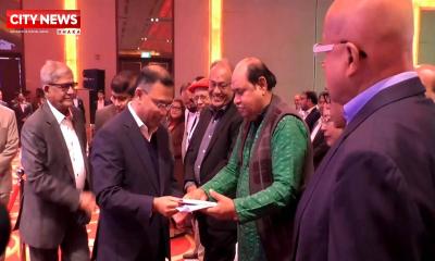 সাংবাদিকদের সঙ্গে তারেক রহমানের শুভেচ্ছা বিনিময়