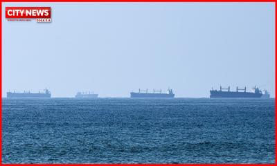 হরমজু প্রণালিতে যুক্তরাষ্ট্রের নৌ অবরোধ অতিক্রম করল ইরানের চারটি জাহাজ