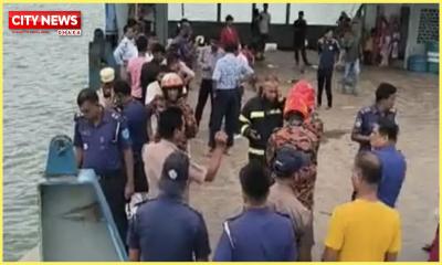 আবারও দৌলতদিয়ায় যাত্রীবাহী বাস পড়ল পদ্মায়