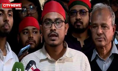 স্বরাষ্ট্র উপদেষ্টার পাশে দাঁড়িয়ে তাকে পদত্যাগের আল্টিমেটাম ডাকসু ভিপির