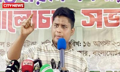 লন্ডনে গিয়ে সিজদা দিয়ে এসেছেন প্রধান উপদেষ্টা: হাসনাত