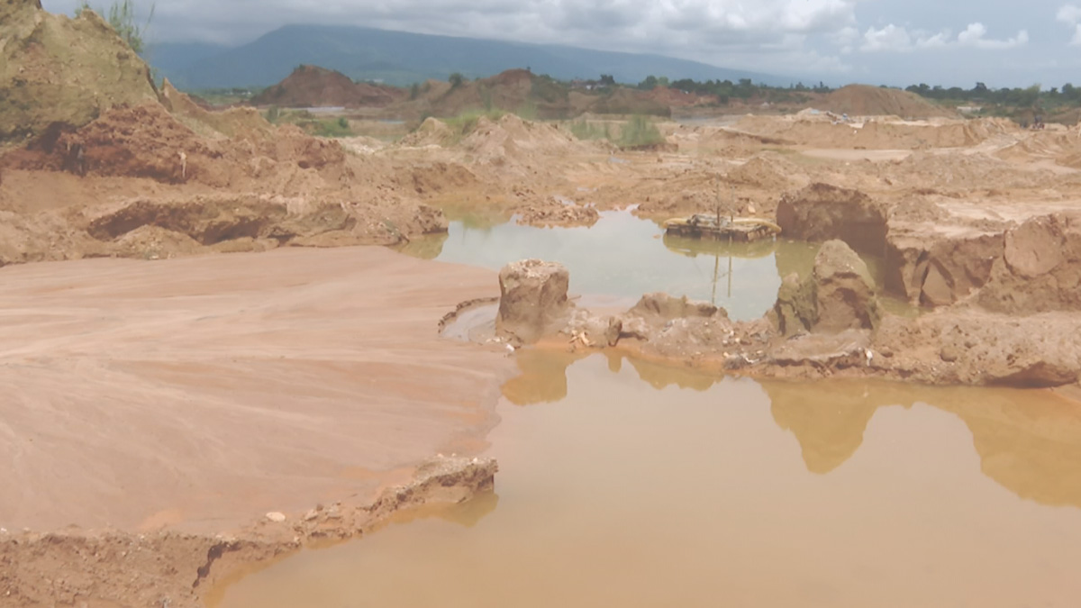 সিলেটে পাথর লুট: জড়িত বিএনপি, আ.লীগ, জামায়াত ও সমন্বয়কদের সিন্ডিকেট