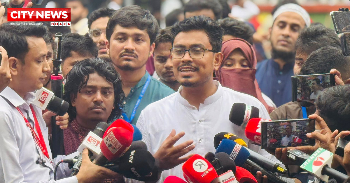 ১৩ হলের ফল প্রকাশ, এগিয়ে সাদিক কায়েম