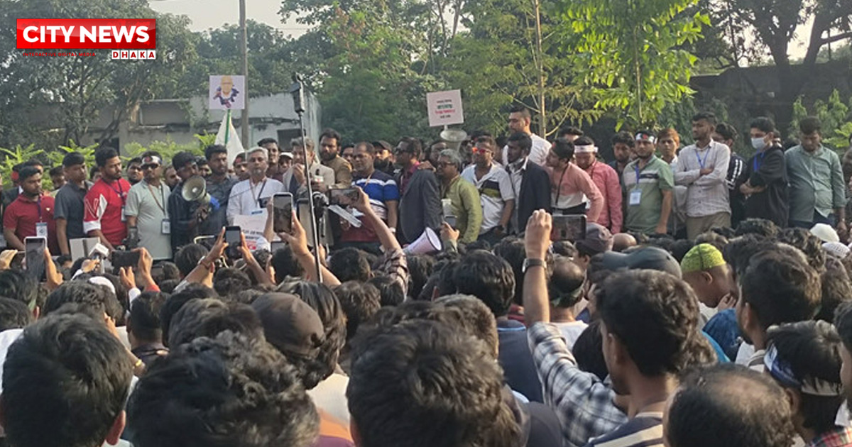 বিটিআরসির সিদ্ধান্তের অপেক্ষায় মোবাইল ব্যবসায়ীরা