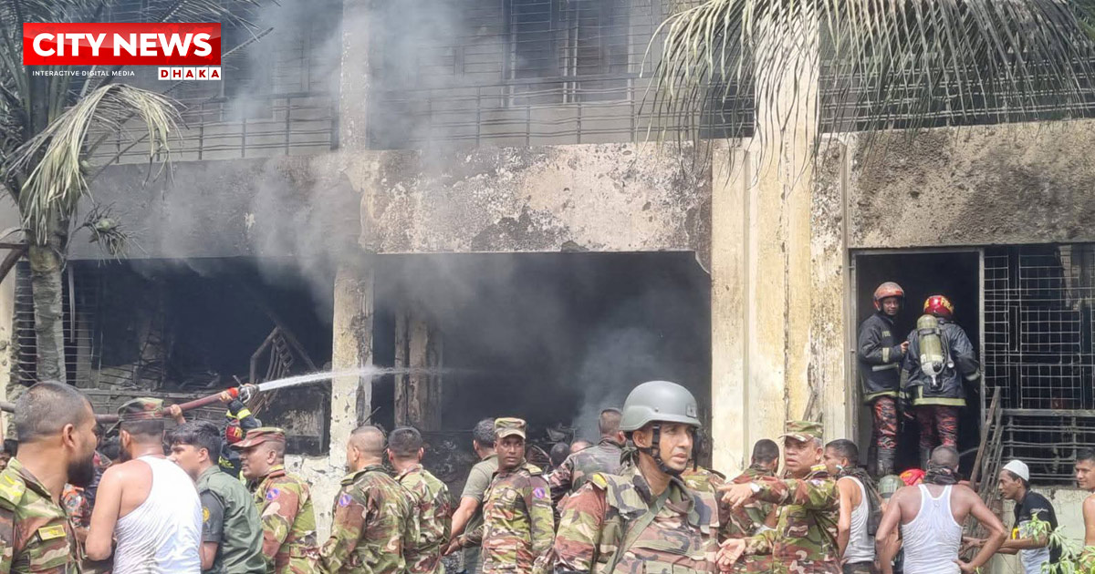 ধ্বংসস্তুপে পরিণত মাইলস্টোন, শিক্ষার্থীদের ৬ দফা দাবি