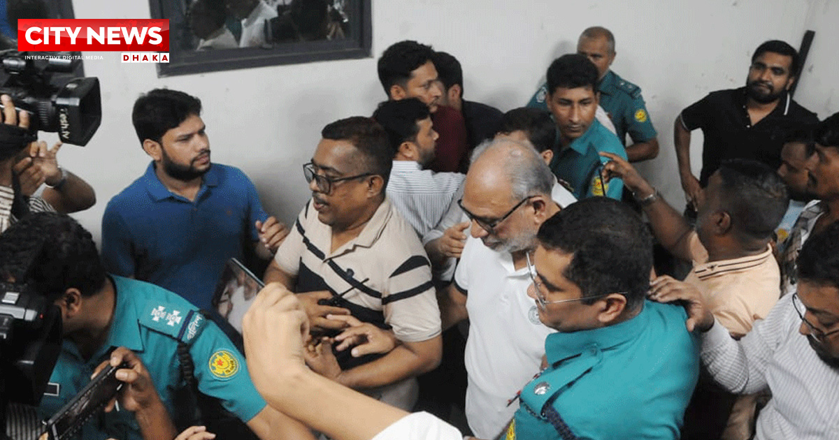 গ্রেফতার দেখানো হলো লতিফ সিদ্দিকীসহ অন্তত ১৪ জনকে