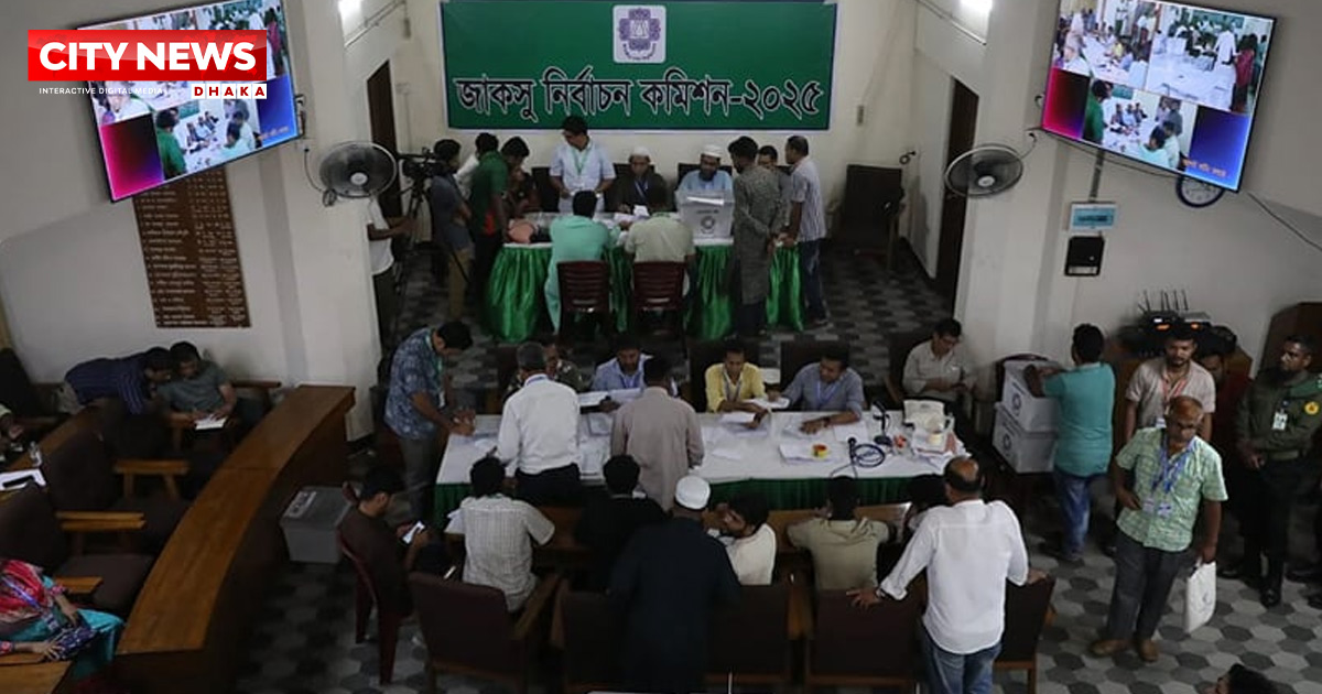 জাকসু নির্বাচনে ৫ হলের অনানুষ্ঠানিক ফল প্রকাশ, ভোট গণনা শেষ ১৭ হলের