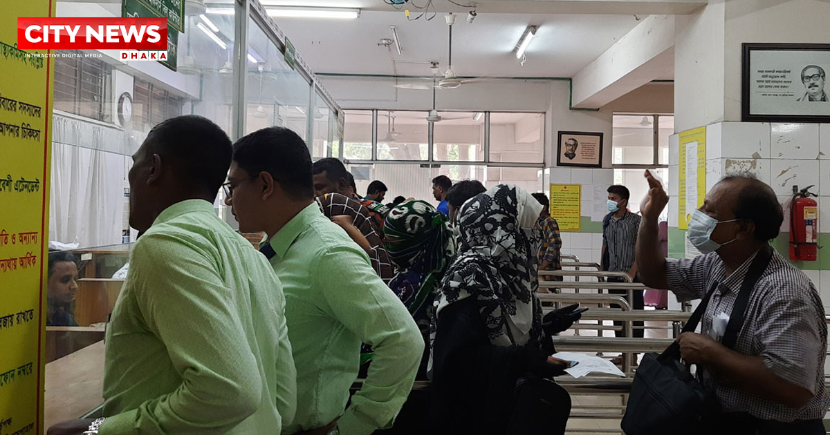 ‘সরকারি হাসপাতালে চাকরি যাওয়ার ভয় না থাকায় সেবাগ্রহীতারা কাঙিক্ষত সেবা পান না’