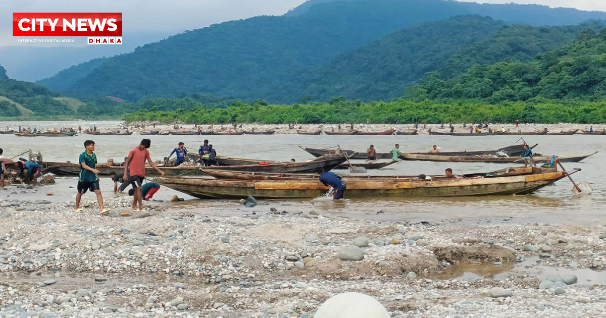 Stolen Stones Found Buried, One Lakh Cubic Feet Recovered