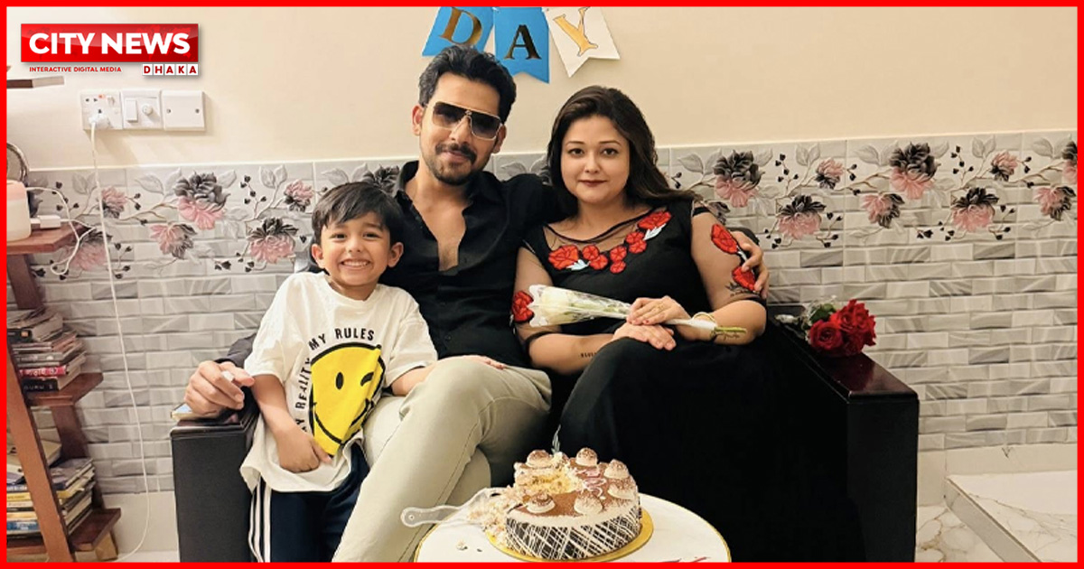 ফেসবুক পোস্টে স্ত্রীর মৃত্যুর খবর নিশ্চিত করে যা জানালেন জাহের আলভী