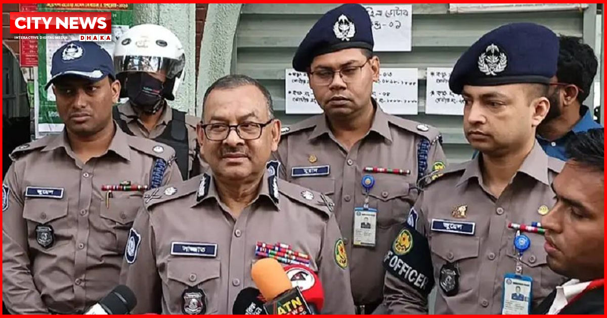 একুশে ফেব্রুয়ারি ঘিরে নিরাপত্তা শঙ্কা নেই: ডিএমপি কমিশনার
