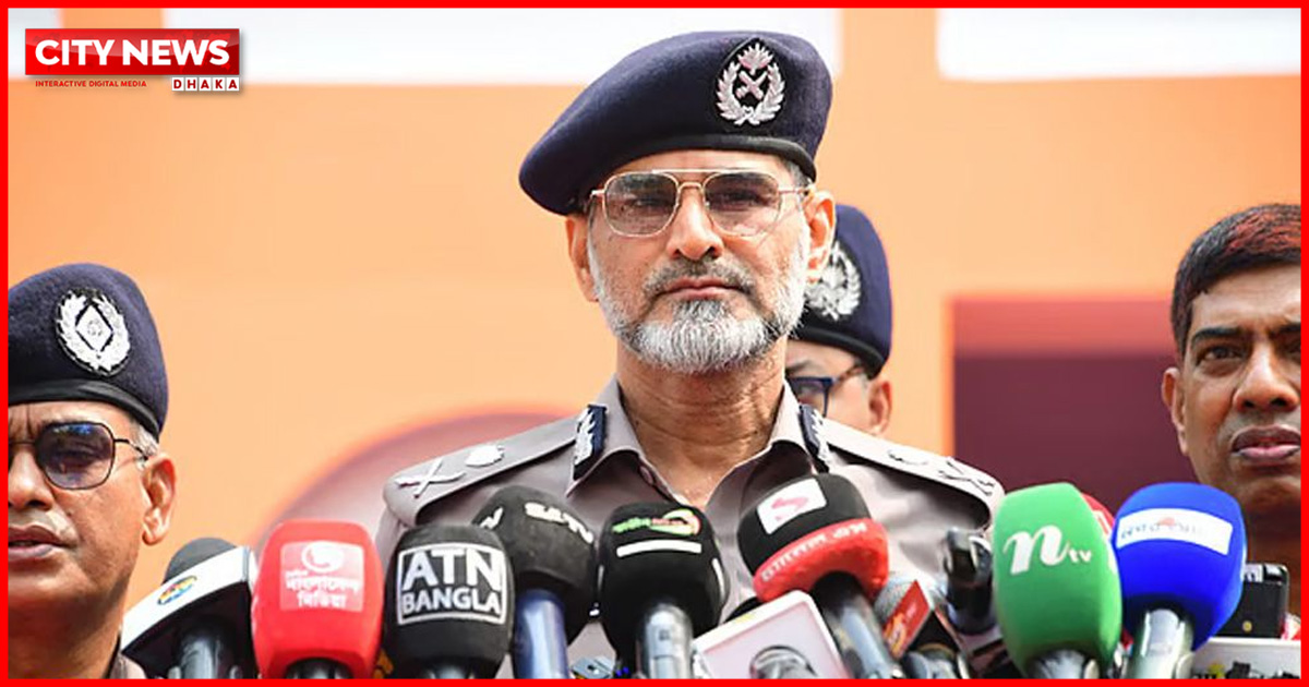 ঈদের সময় কাউন্টাগুলোতে ভাড়ার চার্ট টানিয়ে রাখতে হবে: ডিএমপি কমিশনার