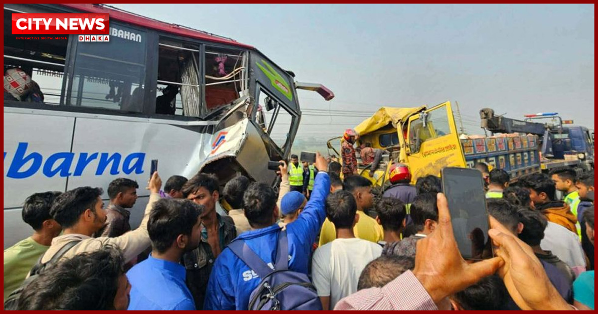 ফরিদপুরে বাস-ট্রাক মুখোমুখি সংঘর্ষে নিহত ২, আহত ১৫