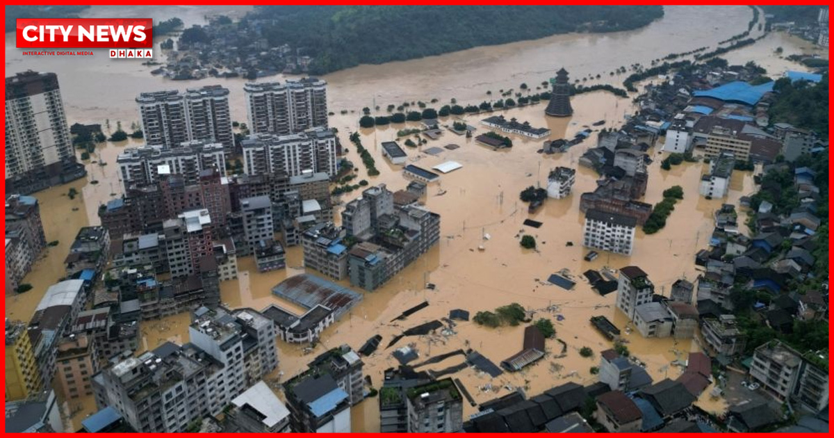 চীনে ভয়াবহ বন্যা ও ভূমিধসে ১০ জনের মৃত্যু