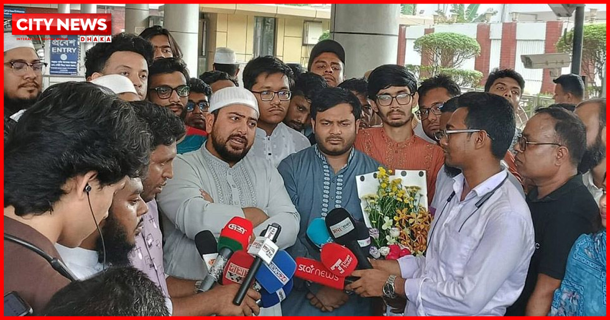 সংস্কার প্রশ্নে ড. ইউনূস ও আসিফ নজরুলকে মাঠে চান নাহিদ