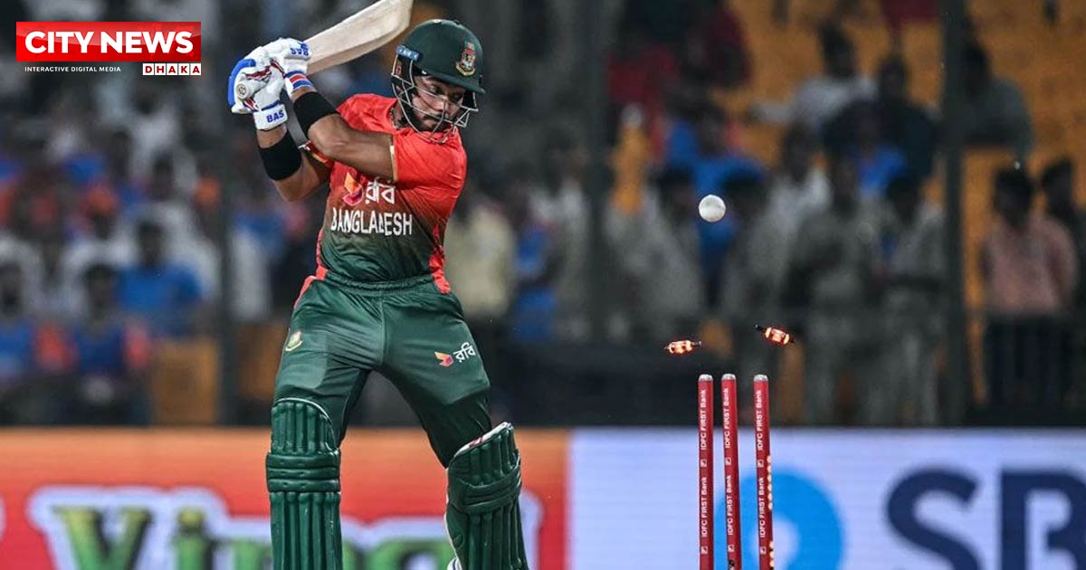 দলীয় রান যোগ হওয়ার আগেই দুই ওপেনারের বিদায়