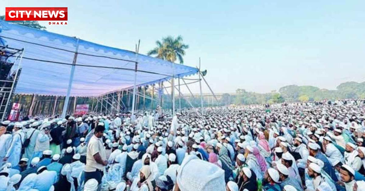 কানায় কানায় পূর্ণ সোহরাওয়ার্দী উদ্যান