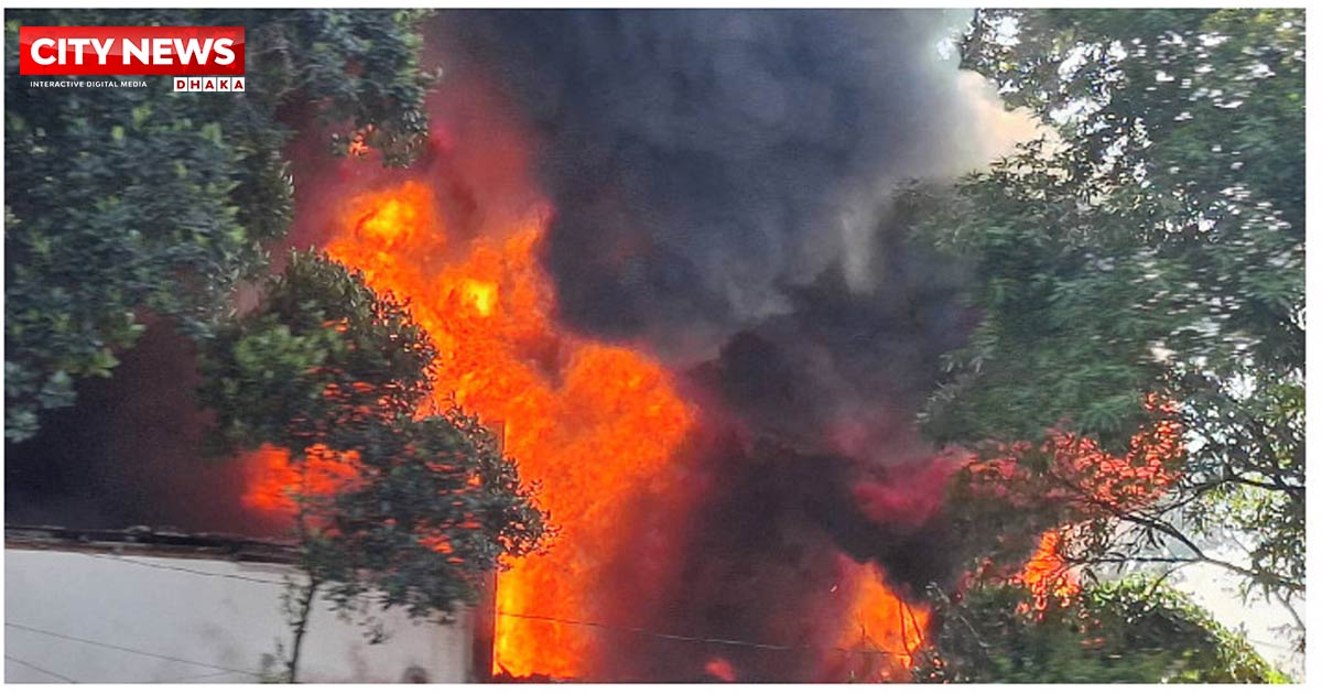 গাজীপুরে কেমিক্যাল কারখানায় আগুন, নিয়ন্ত্রণে ৮ ইউনিট