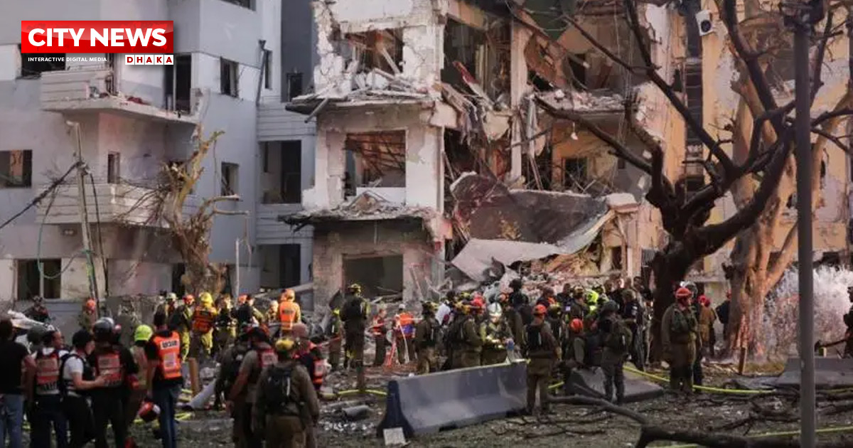 ইসরায়েল থেকে নাগরিকদের সরিয়ে নিতে যাচ্ছে পোল্যান্ড