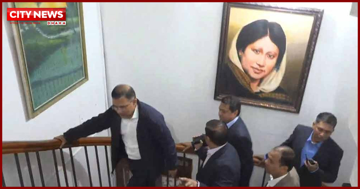 স্বদেশ প্রত্যাবর্তনের পর প্রথমবার চেয়ারপারসন কার্যালয়ে তারেক রহমান