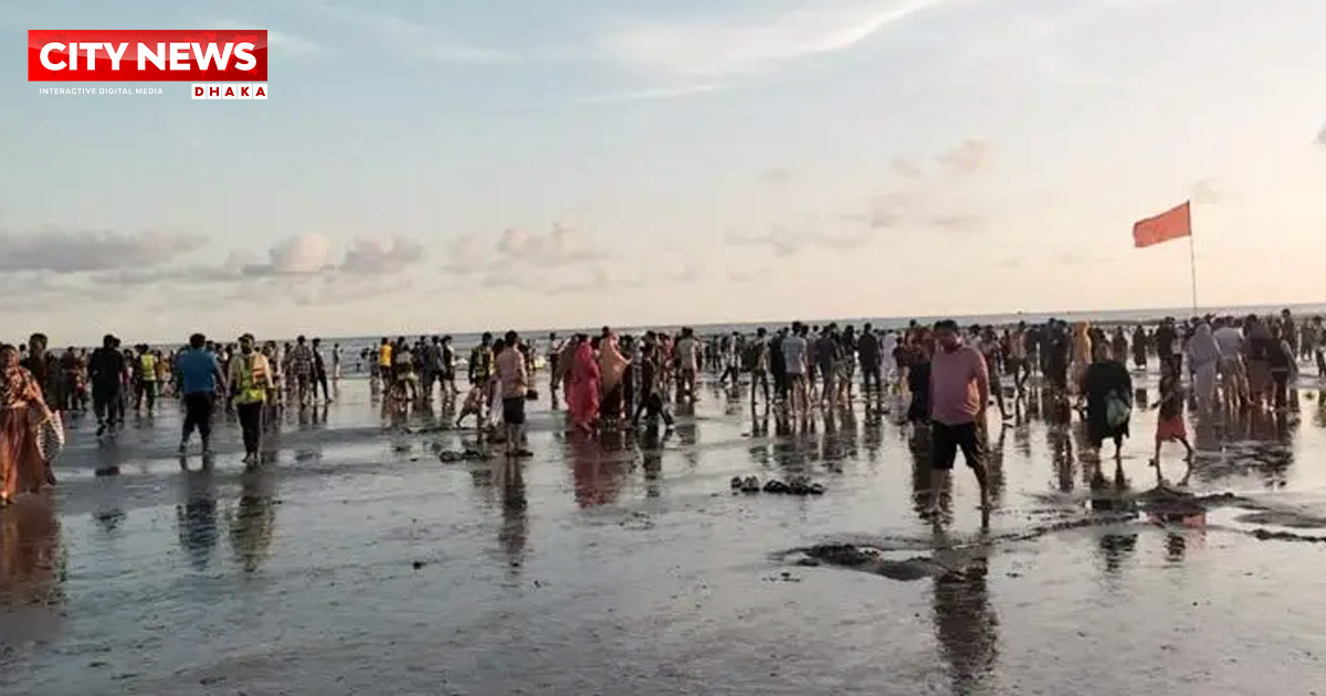দুযোর্গপূর্ণ আবহাওয়ার মধ্যেও পর্যটকে মুখর কক্সবাজার