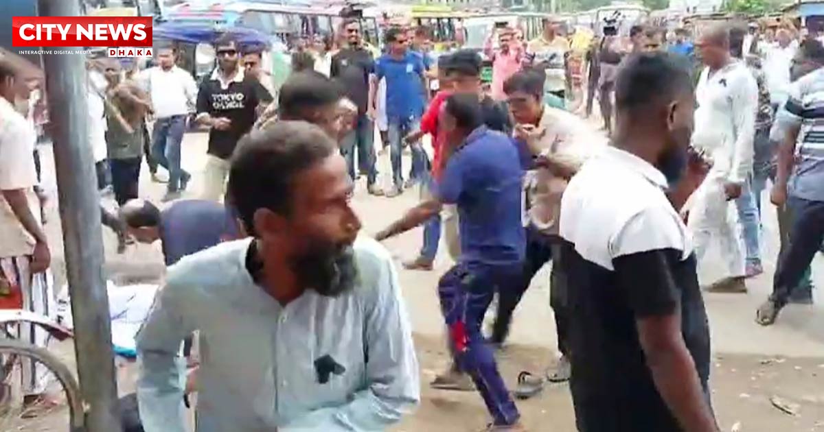 ফরিদপুরে বাসস্ট্যান্ড দখল ও নির্বাচন নিয়ে সংঘর্ষ