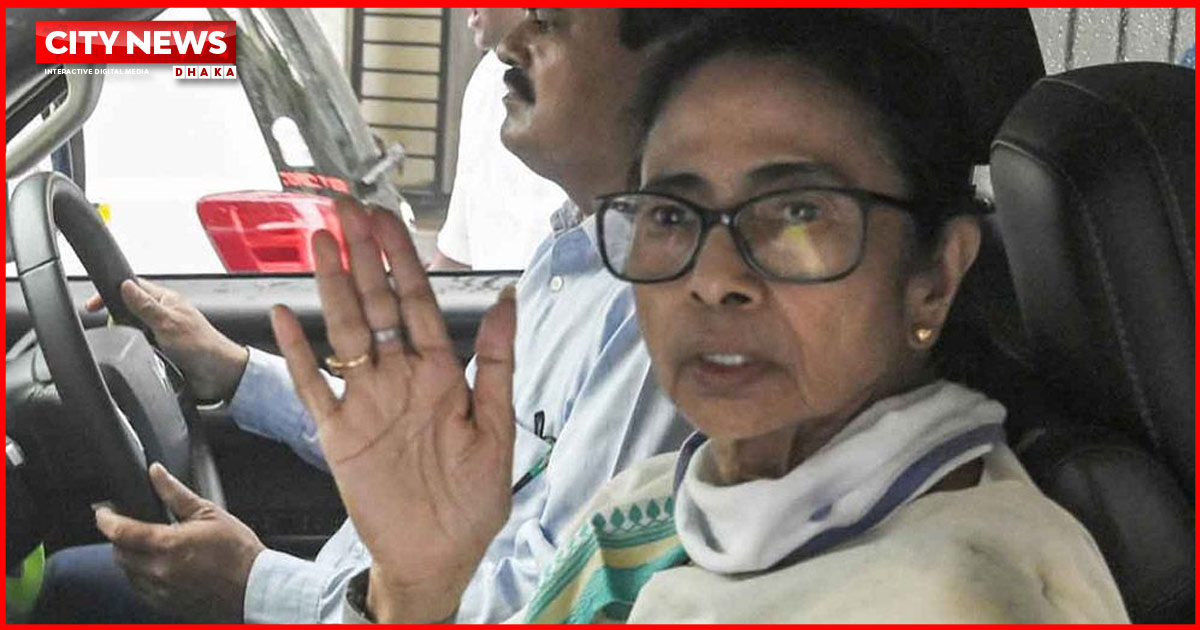 নিজ আসনে পিছিয়ে গেলেন মমতা