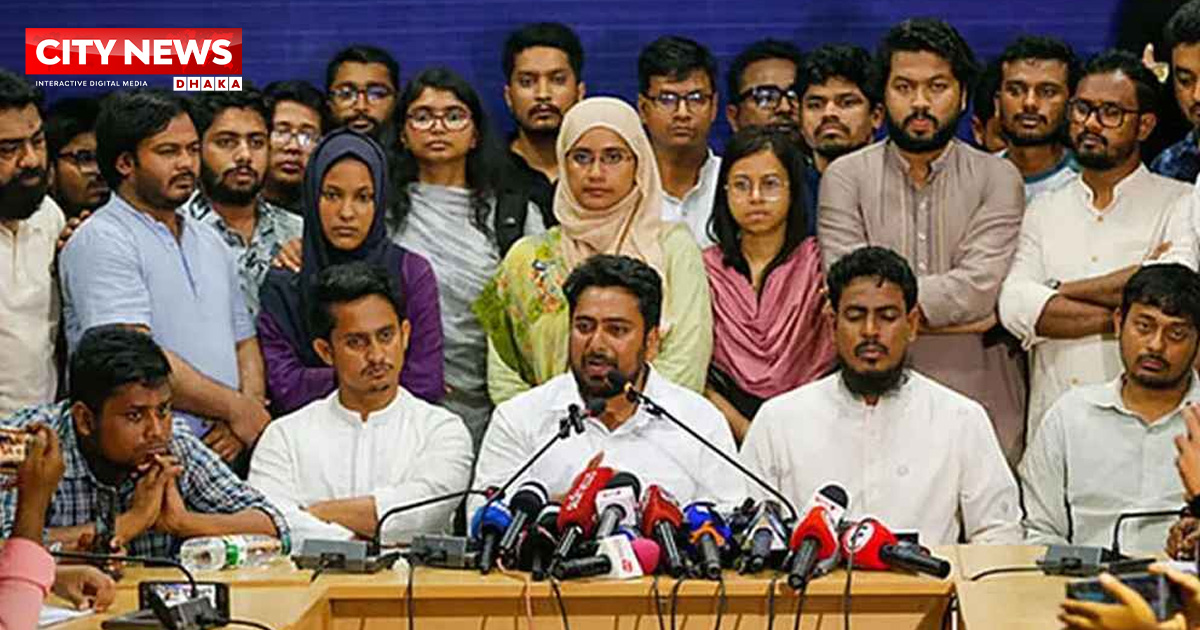 বিমান দুর্ঘটনায় হতাহতের সঠিক সংখ্যা জানান: নাহিদ ইসলাম