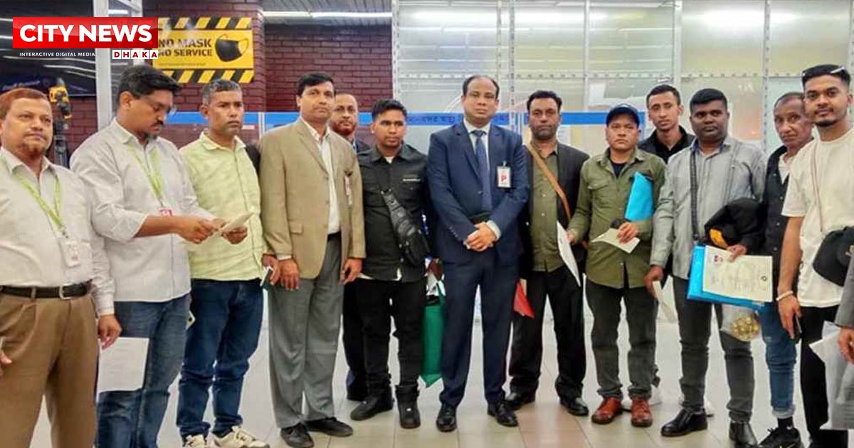 ইরান থেকে দেশে ফিরলেন আরও ৩২ জন